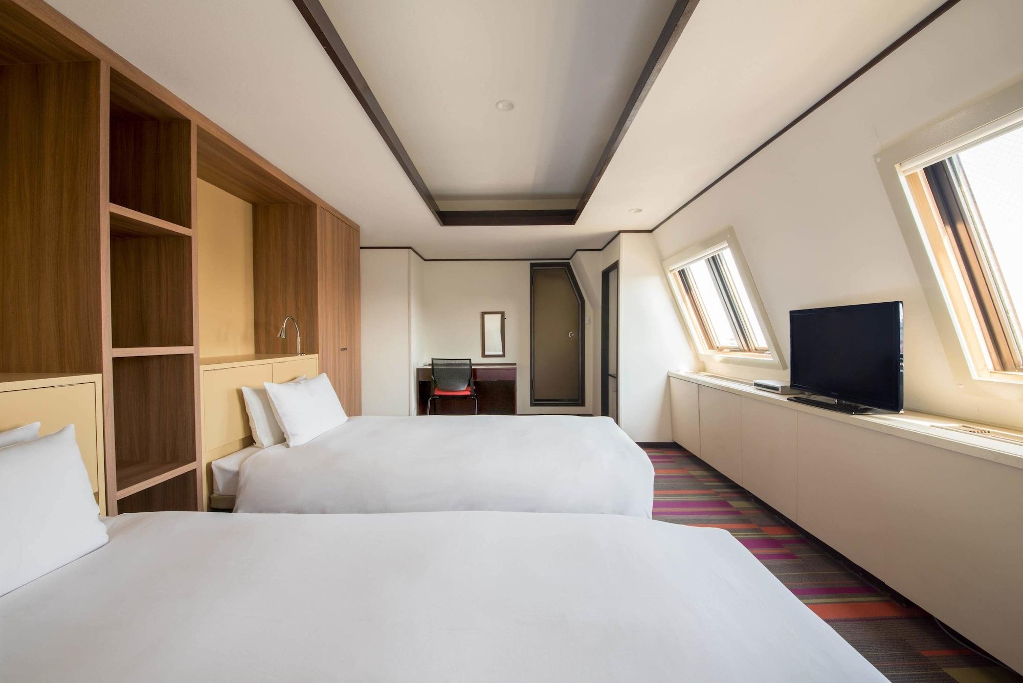 The B Sangenjaya Hotel Tokio Buitenkant foto
