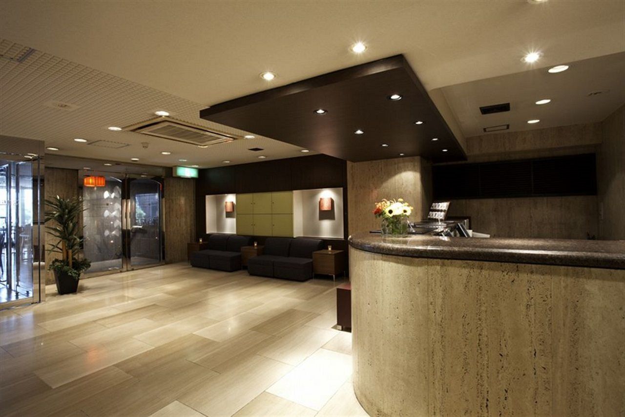 The B Sangenjaya Hotel Tokio Buitenkant foto