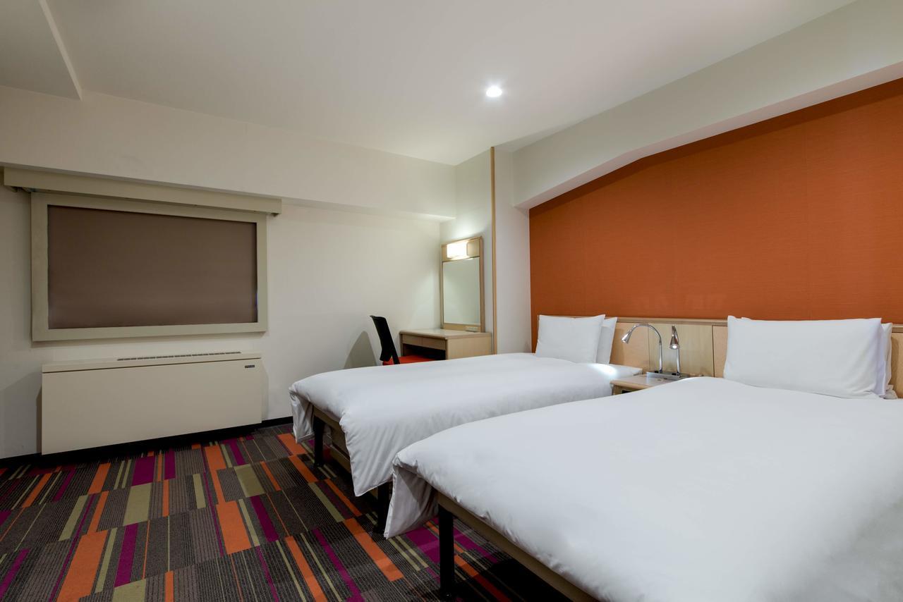 The B Sangenjaya Hotel Tokio Buitenkant foto
